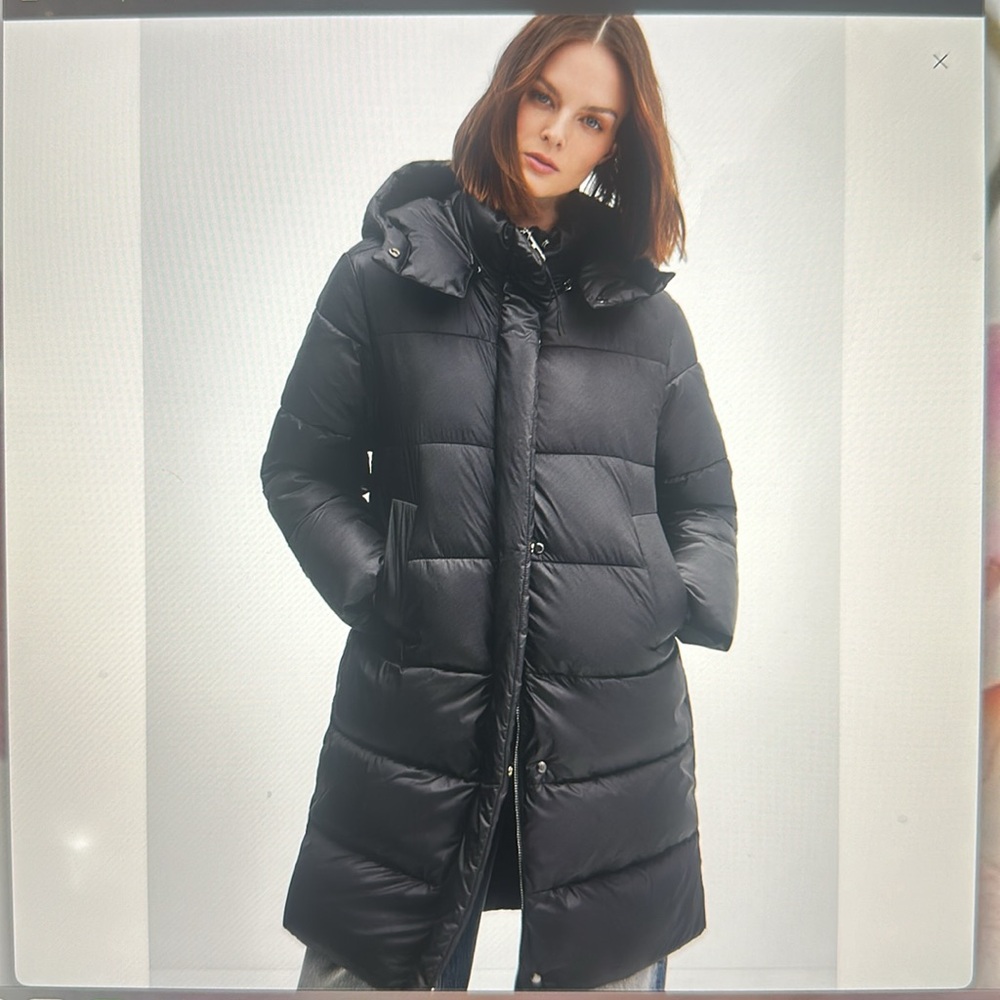 Women’s Mango detachable hood quilt coat black color in size medium